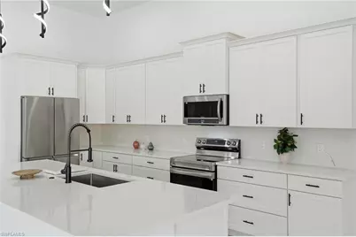 1625 SW 44th Ter, Cape Coral, FL 33914 - Photo 9