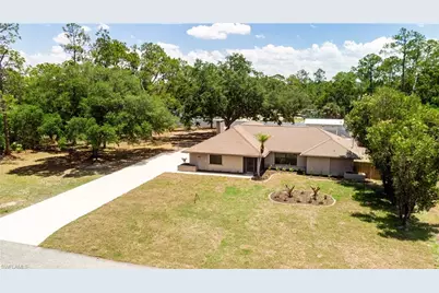 1402 Jefferson Ave, Lehigh Acres, FL 33972 - Photo 5