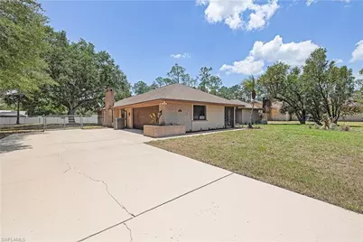 1402 Jefferson Ave, Lehigh Acres, FL 33972 - Photo 33