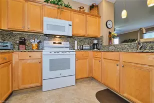 8780 Middlebrook Dr, Fort Myers, FL 33908 - Photo 29