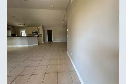 210 SE 4th St, Cape Coral, FL 33990 - Photo 3