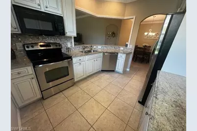 7850 Lake Sawgrass Loop #4111, Fort Myers, FL 33907 - Photo 5