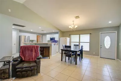 26 NE 8th Ter, Cape Coral, FL 33909 - Photo 7