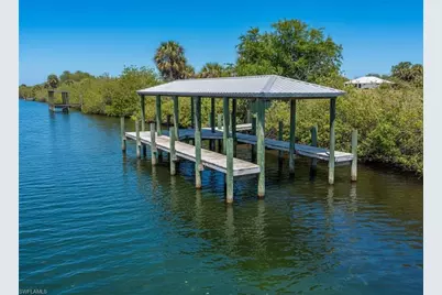 1589 Frontier Cir, Labelle, FL 33935 - Photo 7
