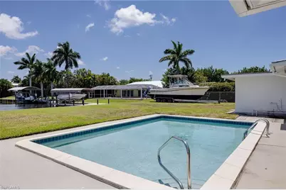 5259 Willow Ct, Cape Coral, FL 33904 - Photo 3