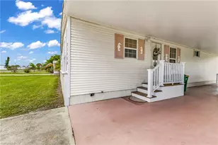29180 Crawford Ave, Punta Gorda, FL 33982 - Photo 5