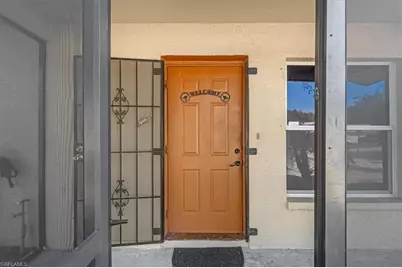 575 Sabal Palm Ct, Labelle, FL 33935 - Photo 7
