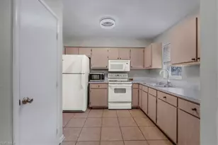 575 Sabal Palm Ct, Labelle, FL 33935 - Photo 19