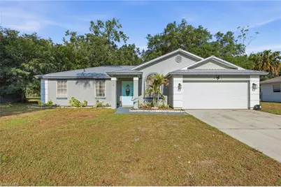 4022 E Sunflower Cir, Labelle, FL 33935 - Photo 1