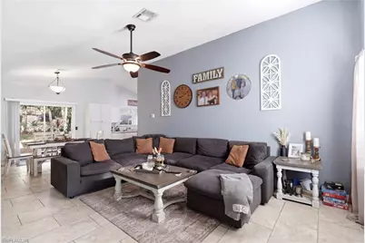 4022 E Sunflower Cir, Labelle, FL 33935 - Photo 5