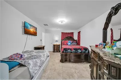 3009 30th St W, Lehigh Acres, FL 33971 - Photo 9