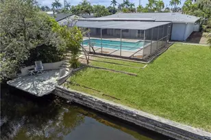 1453 Venetian Ct, Cape Coral, FL 33904 - Photo 5