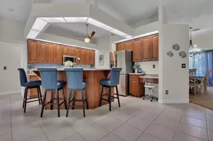 505 SE 29th St, Cape Coral, FL 33904 - Photo 5