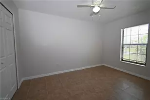 613 SE 14th St, Cape Coral, FL 33990 - Photo 9
