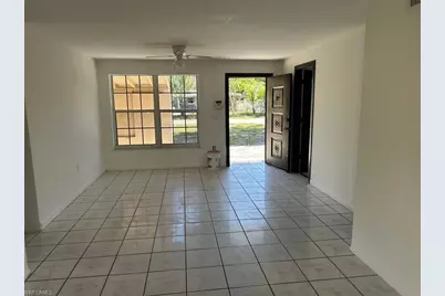 2571 Parkway St, Fort Myers, FL 33901 - Photo 3