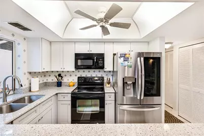 13740 Downing Ln #5, Fort Myers, FL 33919 - Photo 7
