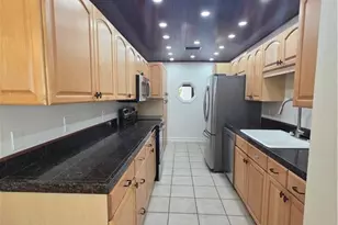 1038 SE 30th St, Cape Coral, FL 33904 - Photo 9