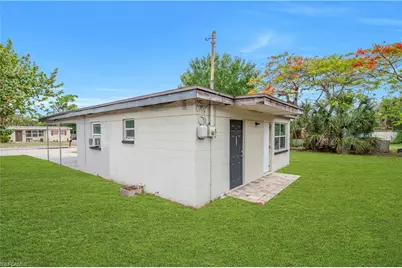 1527 Gardenia Ave, Fort Myers, FL 33916 - Photo 13