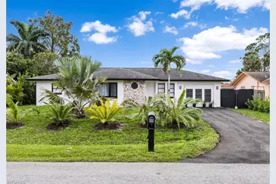 3950 Mohawk Pl, Naples, FL 34112 - Photo 25