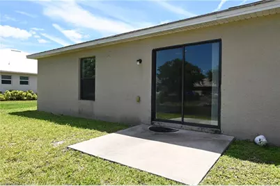 704 SE 6th Ter, Cape Coral, FL 33990 - Photo 11