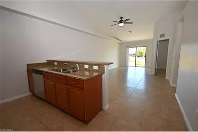 704 SE 6th Ter, Cape Coral, FL 33990 - Photo 3