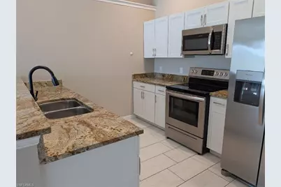 2805 SW 8th Pl, Cape Coral, FL 33914 - Photo 3