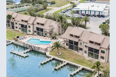 898 Buttonwood Dr #105, Fort Myers Beach, FL 33931 - Photo 1