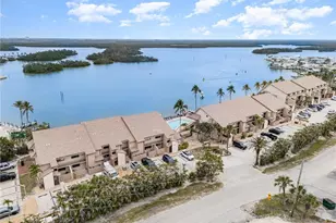 898 Buttonwood Dr, Fort Myers Beach, FL 33931 - Photo 29