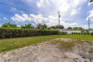 1127 SW 29th St, Cape Coral, FL 33914 - Photo 33