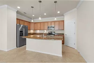 11284 Red Bluff Ln, Fort Myers, FL 33912 - Photo 9