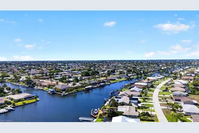 3810 SE 1st Pl, Cape Coral, FL 33904 - Photo 37