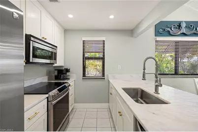 974 Greenwood Ct S, Sanibel, FL 33957 - Photo 7