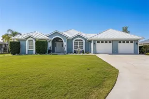 1261 Riverbend Dr, Labelle, FL 33935 - Photo 3