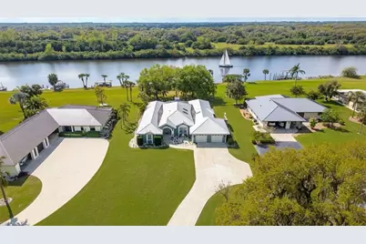 1261 Riverbend Dr, Labelle, FL 33935 - Photo 1