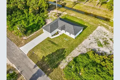814 Milano Ave S, Lehigh Acres, FL 33974 - Photo 45
