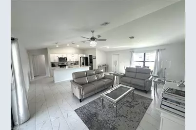 3710 38th St SW, Lehigh Acres, FL 33976 - Photo 9