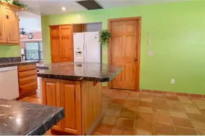 4240 Riverview Rd, Fort Myers, FL 33905 - Photo 13