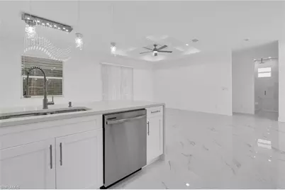 816 Lake Ave, Lehigh Acres, FL 33972 - Photo 9