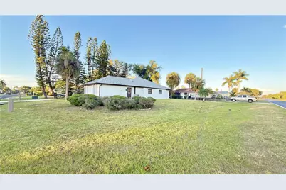 4423 Albacore Cir, Port Charlotte, FL 33948 - Photo 43