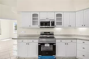 423 SE 17th Terrace, Cape Coral, FL 33990 - Photo 13