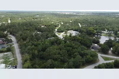 27270 Del Rio Dr, Punta Gorda, FL 33955 - Photo 11