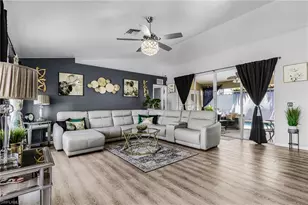 2216 NE 7th Pl, Cape Coral, FL 33909 - Photo 9