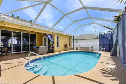 2216 NE 7th Pl, Cape Coral, FL 33909 - Photo 13