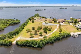 2431 N Westwood Dr, North Fort Myers, FL 33917 - Photo 41