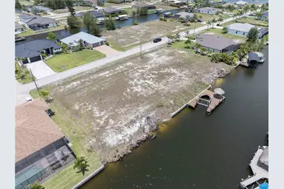 1637 NW 39th Ave, Cape Coral, FL 33993 - Photo 9