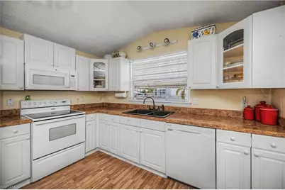 195 Ramble Dr, North Fort Myers, FL 33903 - Photo 11