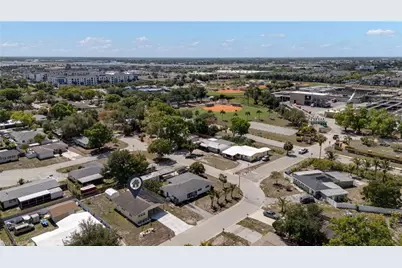 4855 West Dr, Fort Myers, FL 33907 - Photo 27