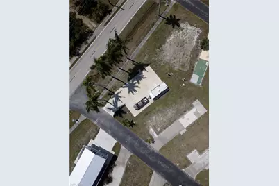 106 Maple Ln, Fort Myers, FL 33908 - Photo 1