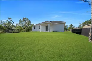 885 Barcia St E, Lehigh Acres, FL 33974 - Photo 27