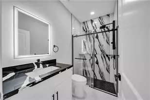 885 Barcia St E, Lehigh Acres, FL 33974 - Photo 23